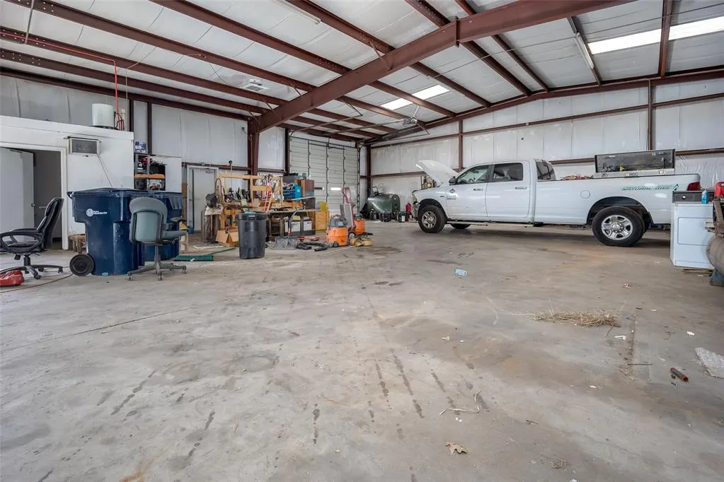 Photo 15 — 319 NW 59th Street, Oklahoma City, OK 73118