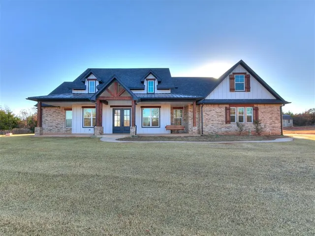 Front exterior — 15000 E Franklin Road, Norman, OK 73026