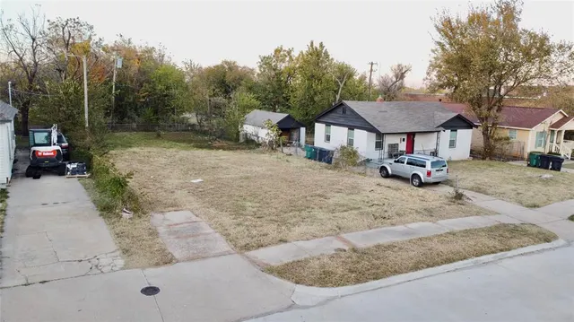 Photo 2 — 1513 NE 24th Street, Oklahoma City, OK 73111