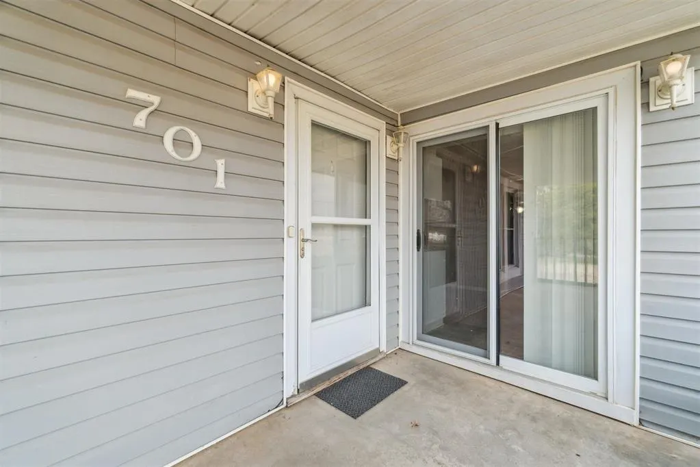 Photo 4 — 701 E Scissortail Lane, Cushing, OK 74023