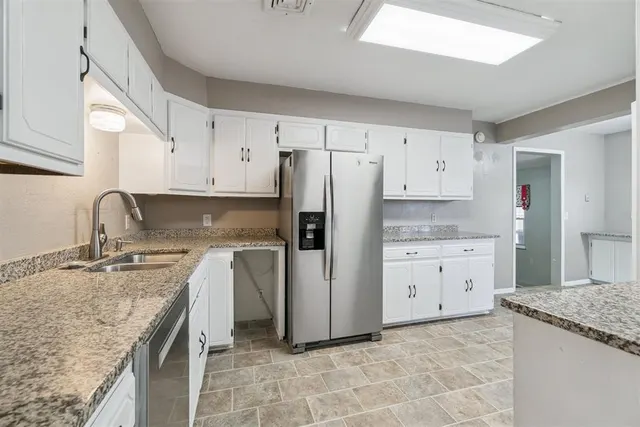 Photo 8 — 701 E Scissortail Lane, Cushing, OK 74023