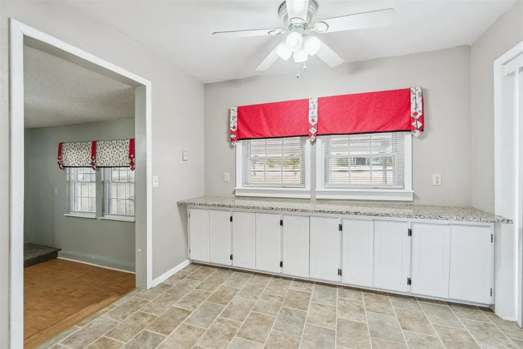 Photo 14 — 701 E Scissortail Lane, Cushing, OK 74023