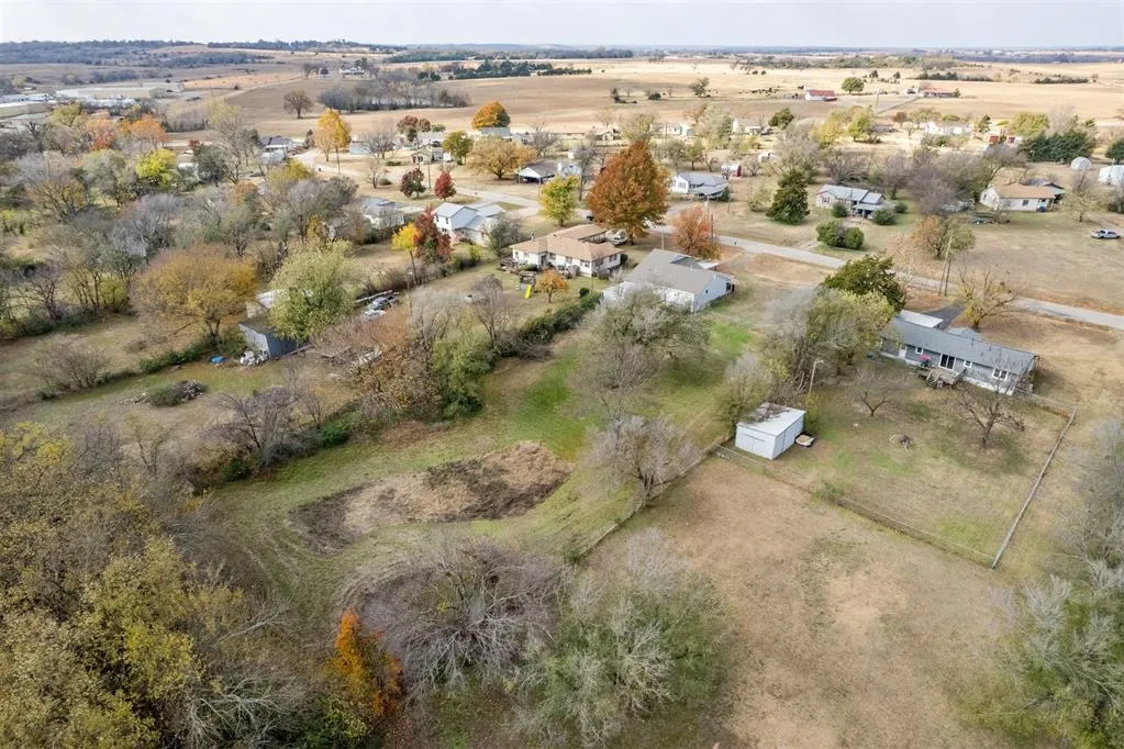 Photo 35 — 701 E Scissortail Lane, Cushing, OK 74023