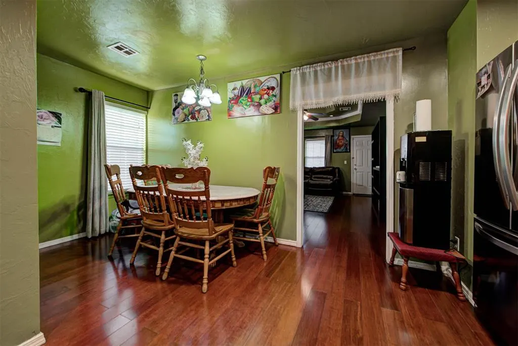 Photo 7 — 2609 S Lindsay Avenue, Oklahoma City, OK 73129