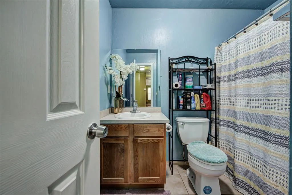 Photo 12 — 2609 S Lindsay Avenue, Oklahoma City, OK 73129