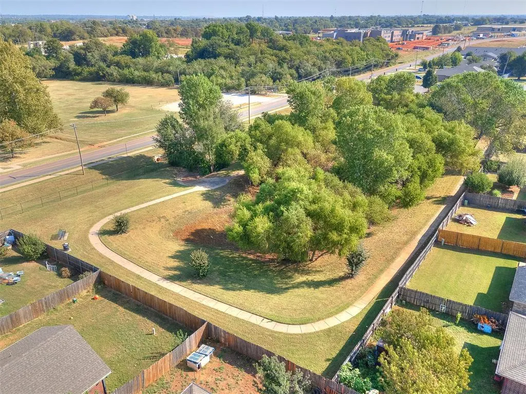 Photo 15 — 2609 S Lindsay Avenue, Oklahoma City, OK 73129