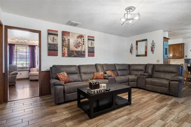 Photo 8 — 3216 N Vermont Avenue, Oklahoma City, OK 73112