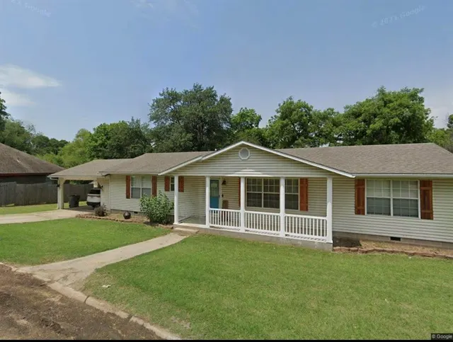 Front exterior — 15 Tedford Way, Wewoka, OK 74884