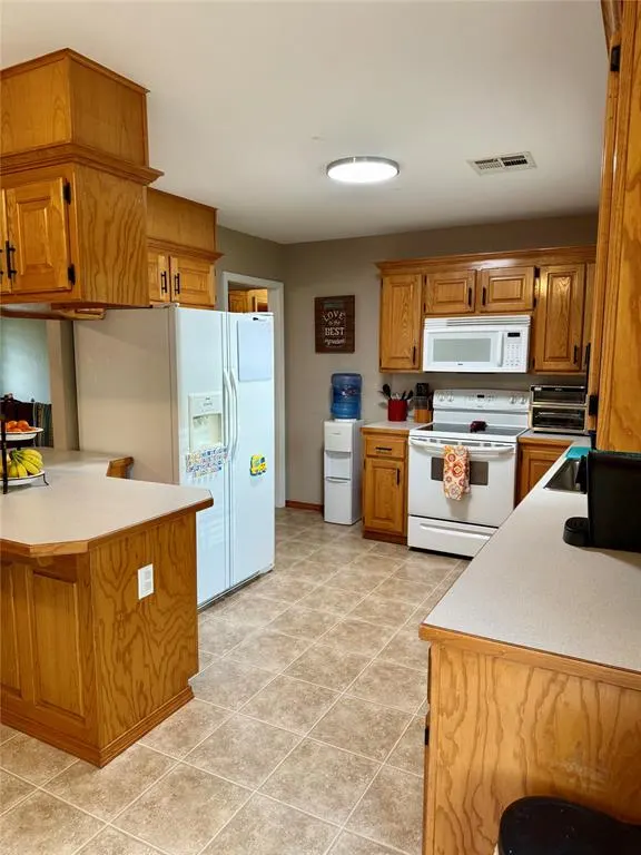 Photo 8 — 15 Tedford Way, Wewoka, OK 74884