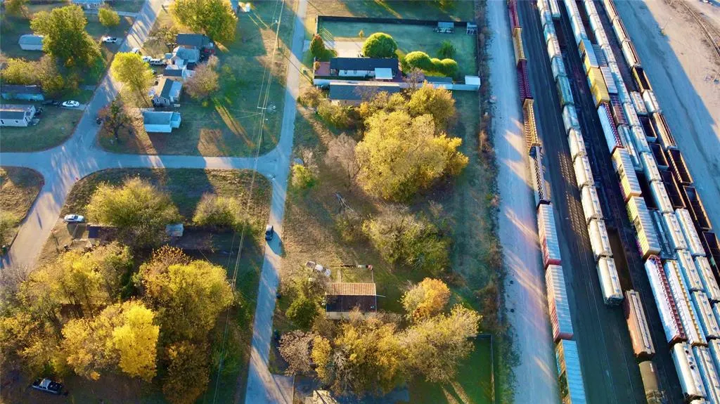 Photo 3 — 737 SE 10th Street, Oklahoma City, OK 73129