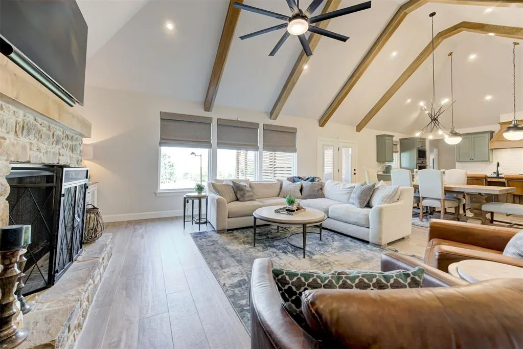 Photo 9 — 14142 Fox Lair Lane, Edmond, OK 73025