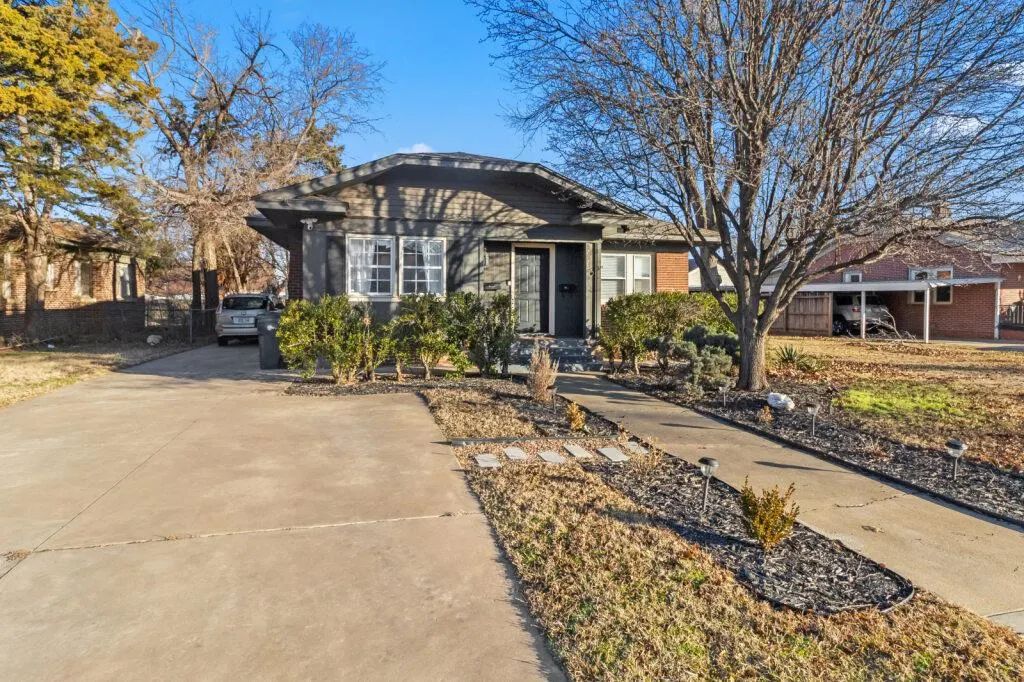 Front exterior — 2125 NW 21st Street, Oklahoma City, OK 73107