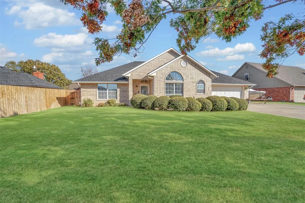 Front exterior — 3100 Mallard Circle, Altus, OK 73521