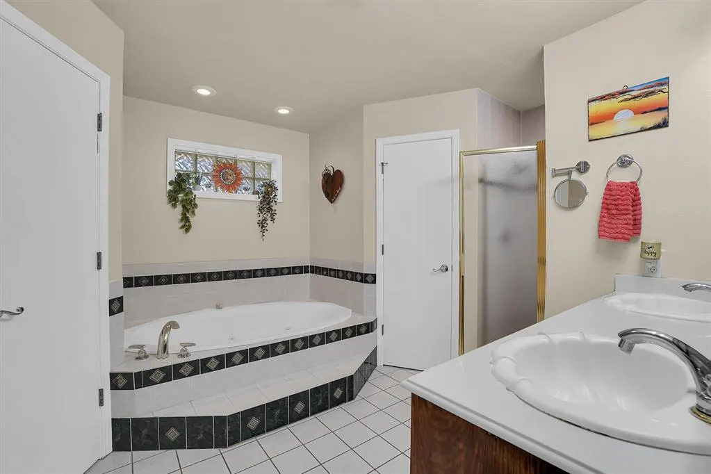 Photo 16 — 3100 Mallard Circle, Altus, OK 73521
