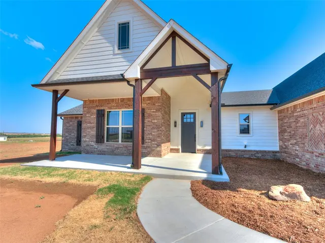 Photo 3 — 4559 Red Cedar Avenue, Piedmont, OK 73078