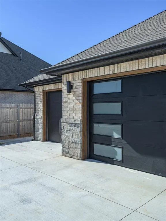 Photo 6 — 3901 Sorano Drive, Moore, OK 73160