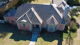 Sold home at 2550 W Wilshire Boulevard