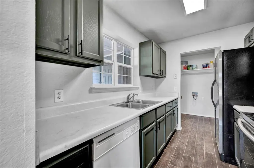Photo 5 — 2644 S Land Avenue, Oklahoma City, OK 73108