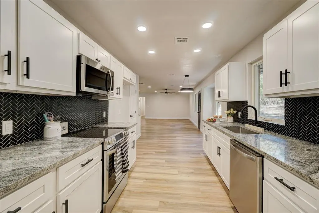 Photo 10 — 6500 N Luther Road, Harrah, OK 73045