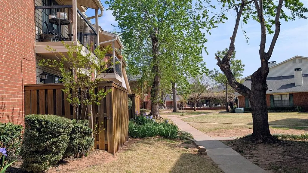 Photo 15 — 4400 Hemingway Drive 112, Oklahoma City, OK 73118