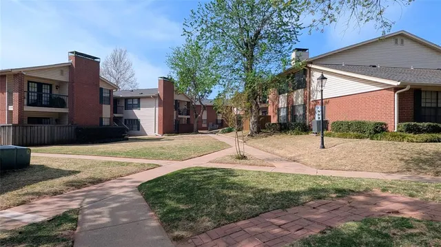 Photo 4 — 4400 Hemingway Drive 112, Oklahoma City, OK 73118