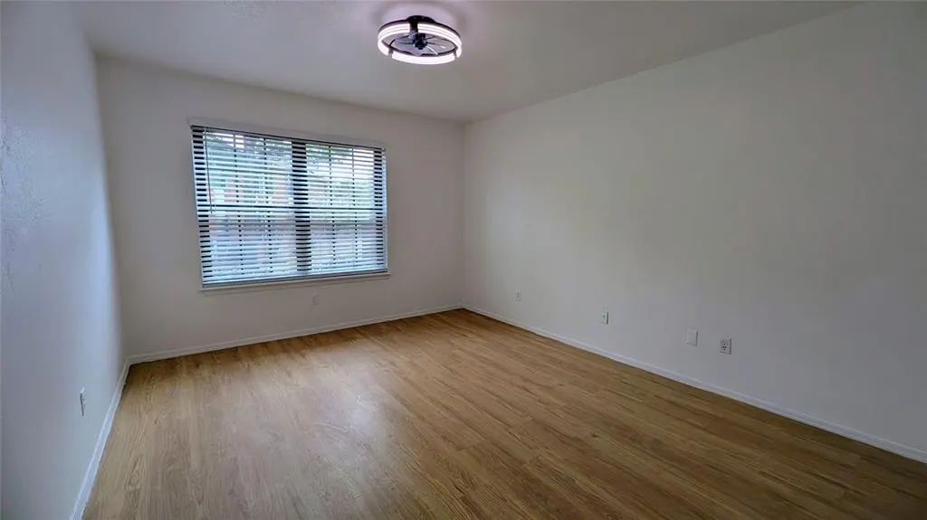Photo 11 — 4400 Hemingway Drive 112, Oklahoma City, OK 73118