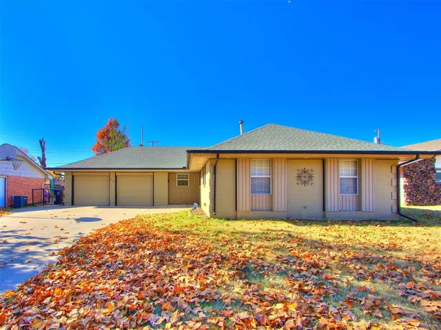 Photo 2 — 2909 N Tropicana Avenue, Bethany, OK 73008