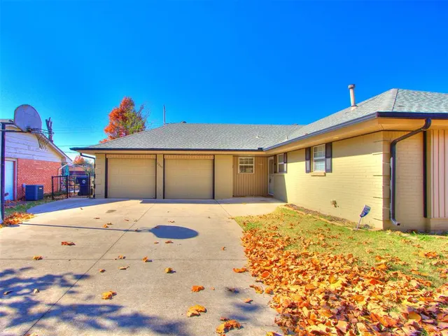 Photo 3 — 2909 N Tropicana Avenue, Bethany, OK 73008