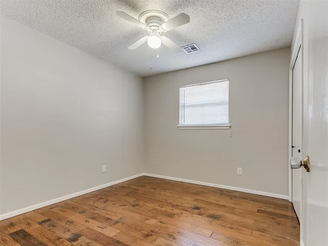 Photo 5 — 2909 N Tropicana Avenue, Bethany, OK 73008