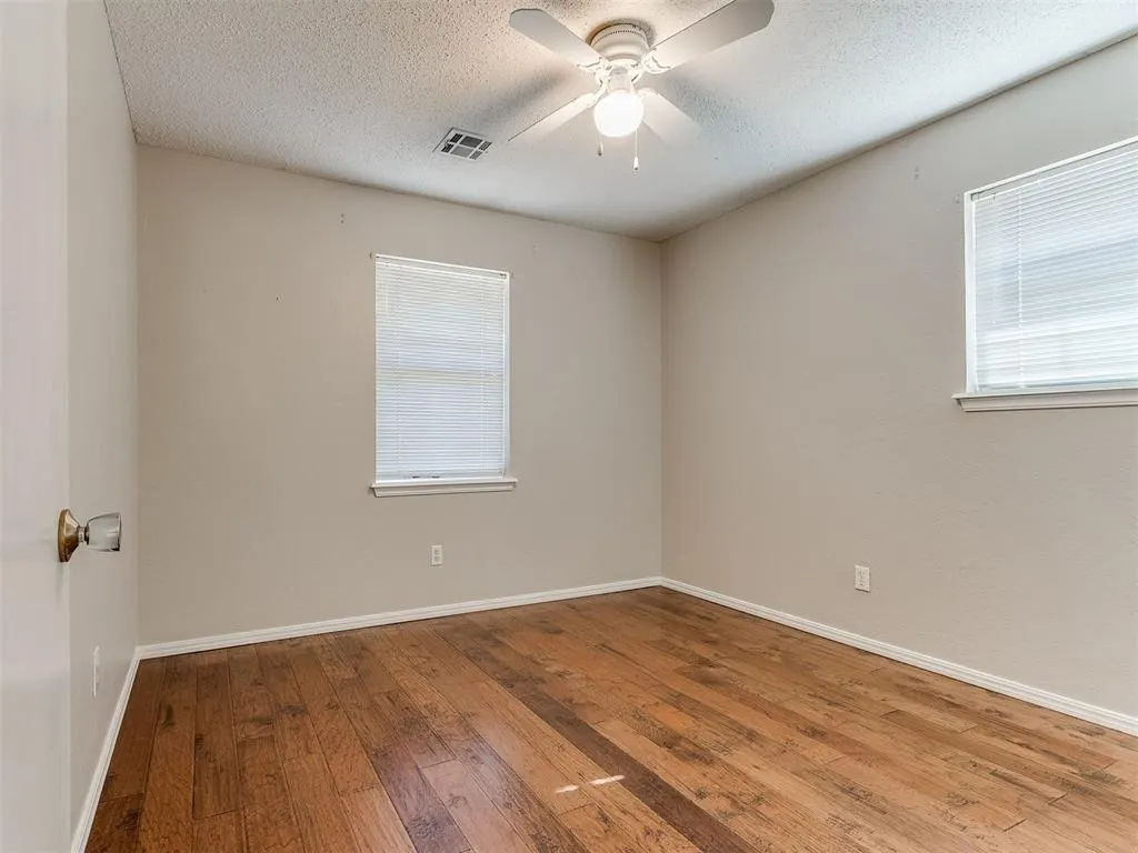Photo 11 — 2909 N Tropicana Avenue, Bethany, OK 73008
