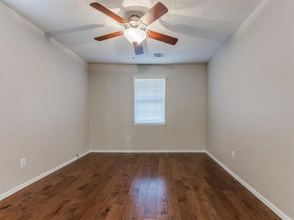 Photo 14 — 2909 N Tropicana Avenue, Bethany, OK 73008