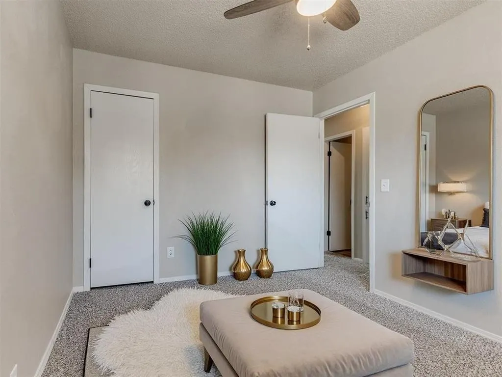 Photo 13 — 9719 Hefner Village Boulevard, Oklahoma City, OK 73162