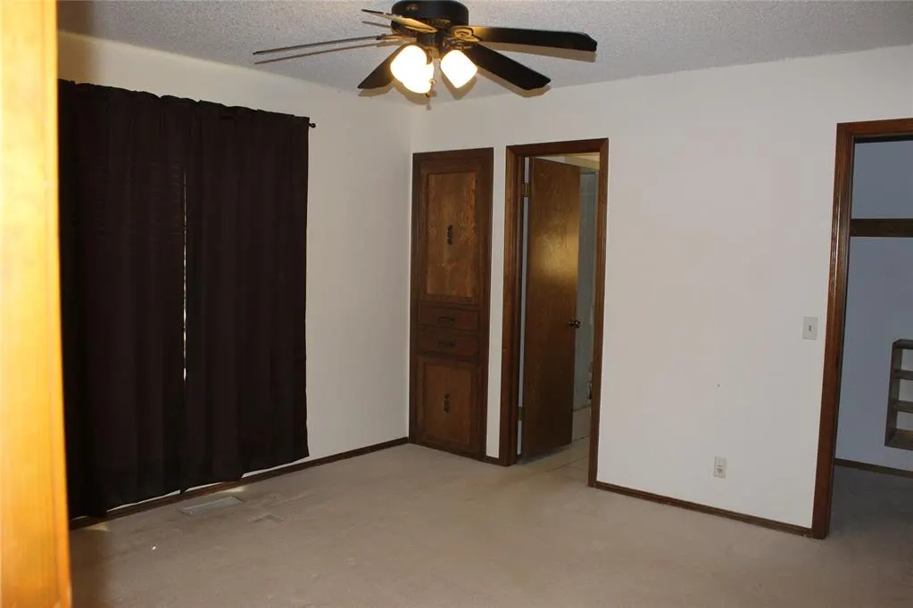 Photo 7 — 211 N Dewey Avenue, Chandler, OK 74834