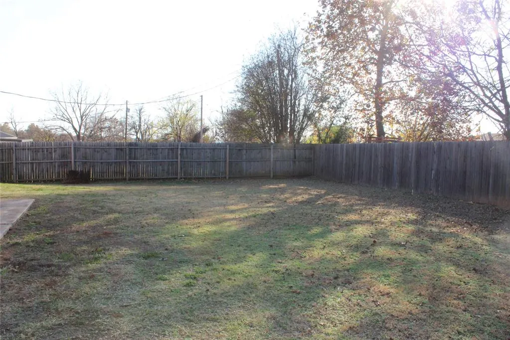 Photo 10 — 211 N Dewey Avenue, Chandler, OK 74834
