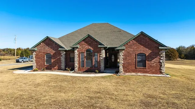 Front exterior — 2421 County Street 2960, Blanchard, OK 73010