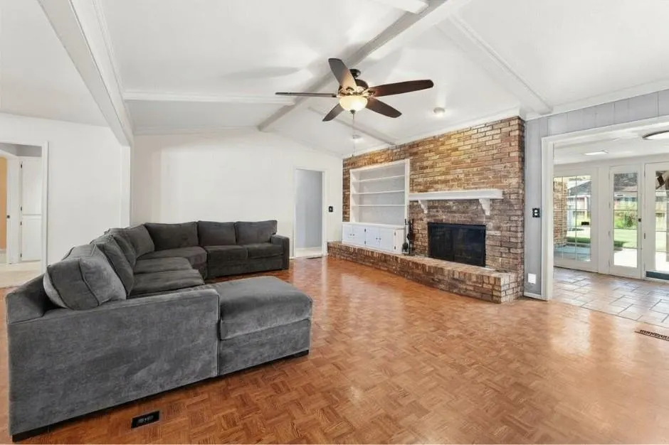 Photo 3 — 2805 Tudor Road, Oklahoma City, OK 73127