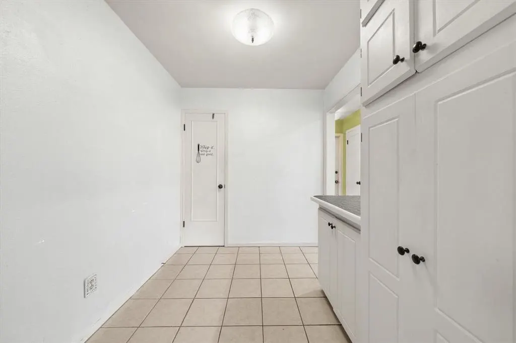 Photo 12 — 2805 Tudor Road, Oklahoma City, OK 73127