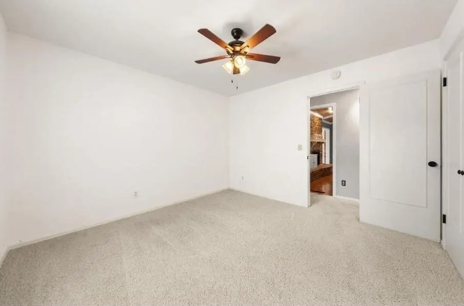 Photo 15 — 2805 Tudor Road, Oklahoma City, OK 73127