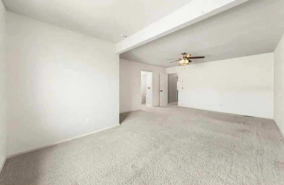 Photo 21 — 2805 Tudor Road, Oklahoma City, OK 73127