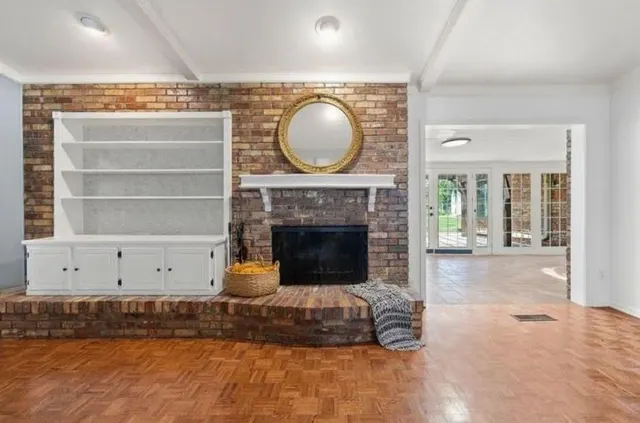 Photo 2 — 2805 Tudor Road, Oklahoma City, OK 73127