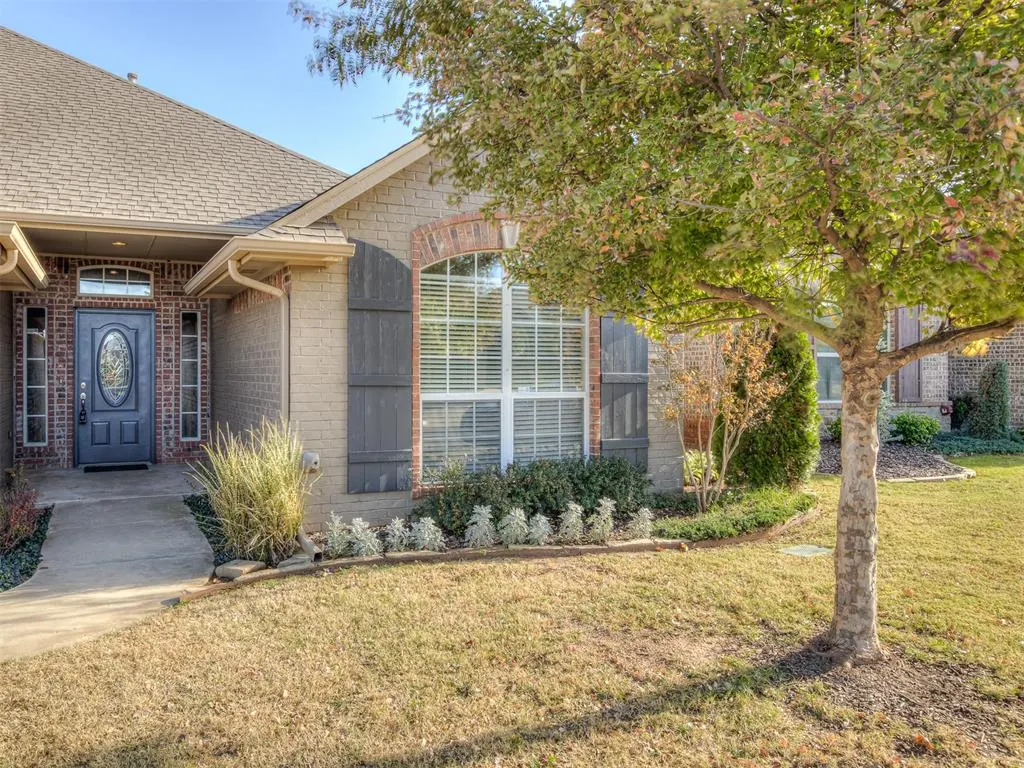 Photo 2 — 7004 NW 131st Terrace, Oklahoma City, OK 73142