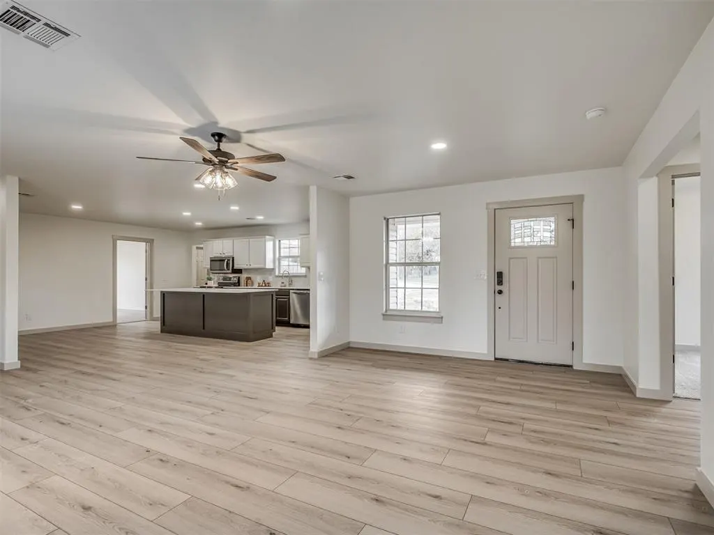 Photo 11 — 2085 Fox Lane, Tuttle, OK 73089