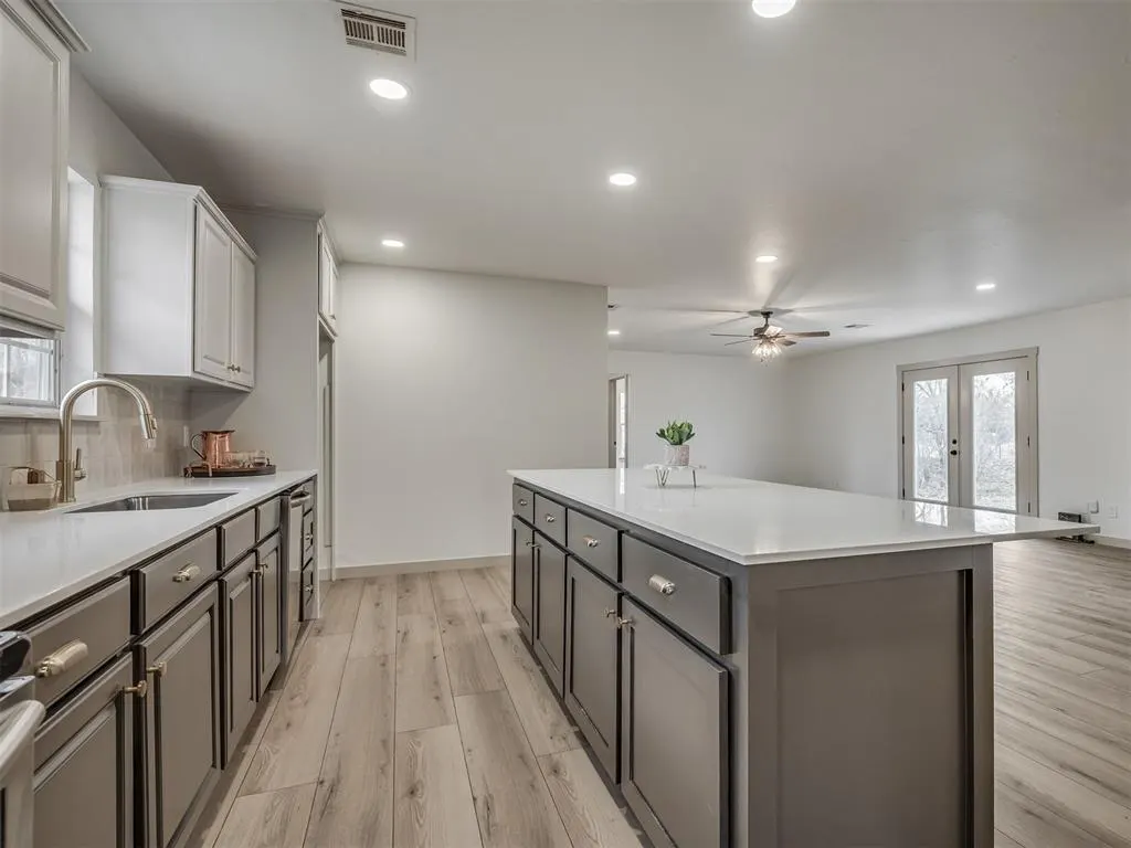 Photo 19 — 2085 Fox Lane, Tuttle, OK 73089