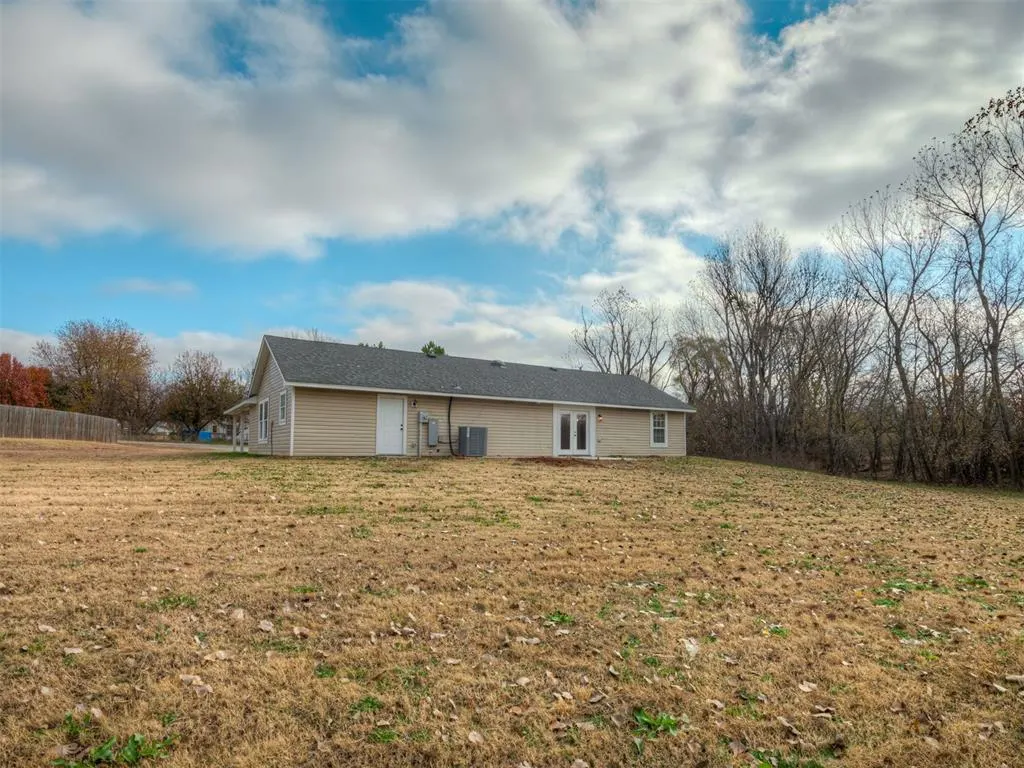 Photo 42 — 2085 Fox Lane, Tuttle, OK 73089