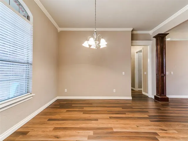 Photo 8 — 1810 Barrington Drive, Norman, OK 73071
