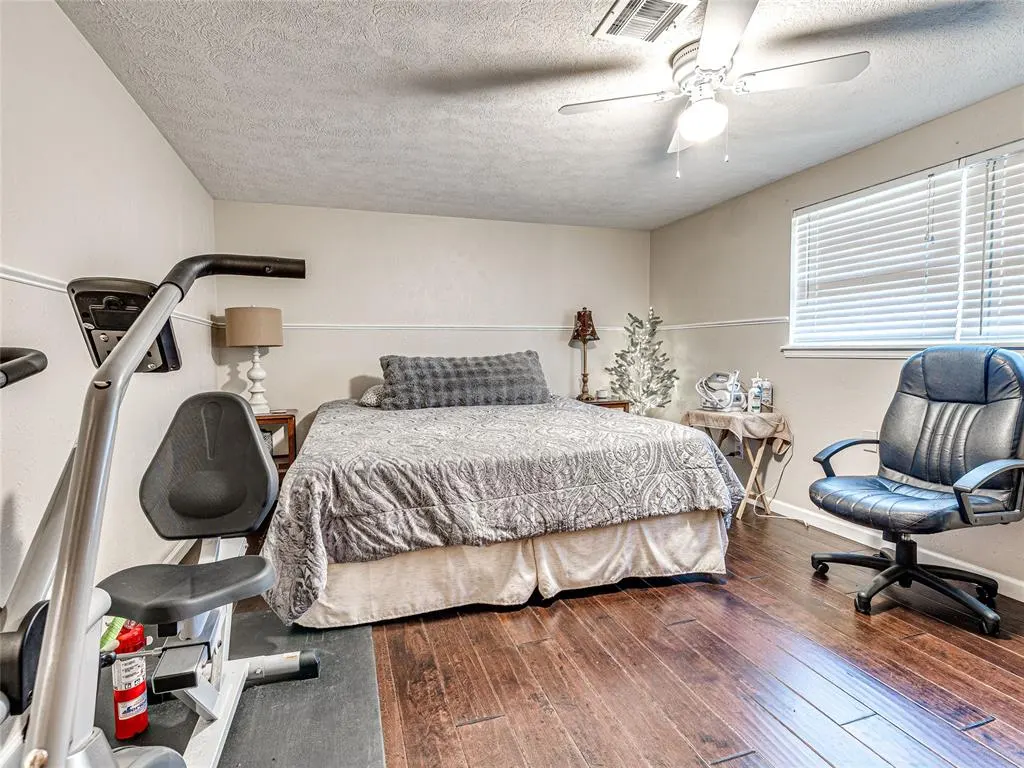 Photo 43 — 2400 NW 121st Street, Oklahoma City, OK 73120