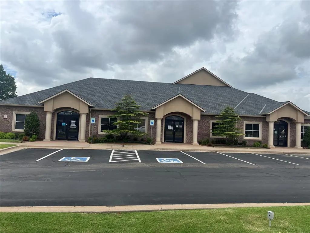 Front exterior — 1224 SW 104th Street, Oklahoma City, OK 73139