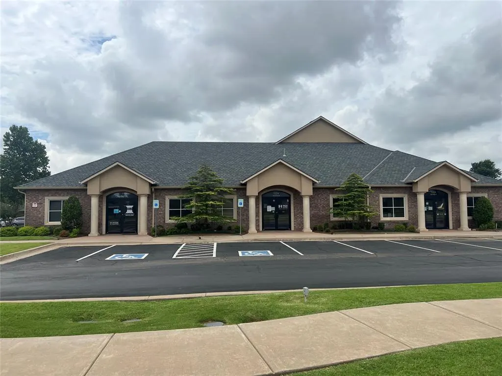 Photo 2 — 1224 SW 104th Street, Oklahoma City, OK 73139