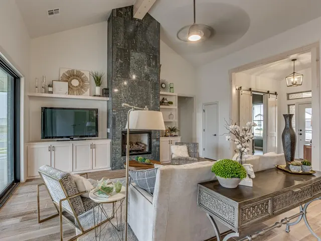 Photo 4 — 4601 Mustang Park Boulevard, Mustang, OK 73064