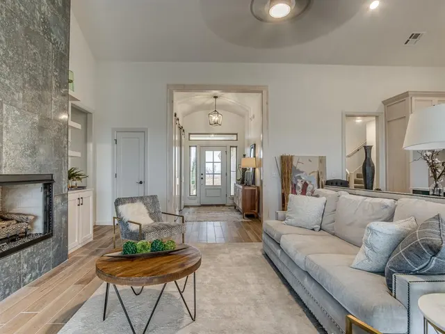 Photo 8 — 4601 Mustang Park Boulevard, Mustang, OK 73064